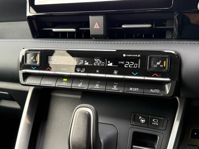 ヴォクシー ハイブリッドS-Z 10.5インチDA 13.2フリップダウンモニター 快適利便PKG 3眼LEDヘッドライト チームメイト デジタルミラー パノラミックビュー オットマン シートヒーター ドラレコ 純正17AW(60枚目)