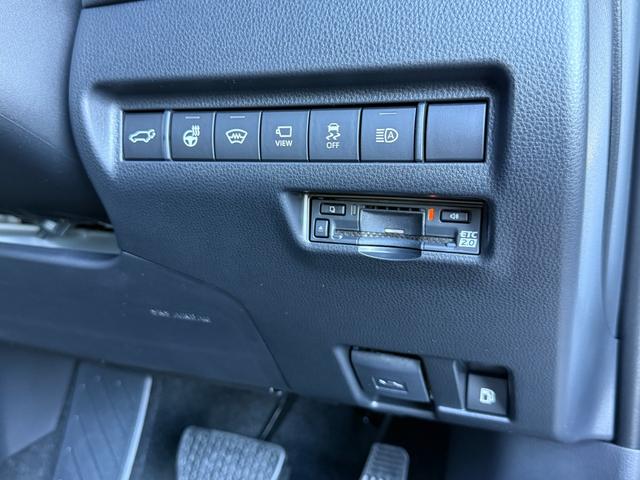 ハリアーハイブリッド Z レザーパッケージ・ナイトシェード パノラマルーフ AC100V 本革 12.3JBLサウンドナビ パノラミックビュー デジタルミラー ブラインドスポット シートヒーターシートクーラー パワーシート ステアリングヒーター ETC2.0(57枚目)