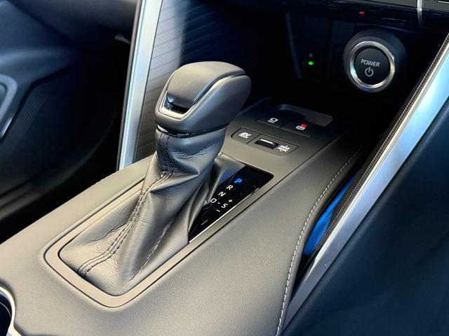 ハリアーハイブリッド Z レザーパッケージ・ナイトシェード パノラマルーフ AC100V 本革 12.3JBLサウンドナビ パノラミックビュー デジタルミラー ブラインドスポット シートヒーターシートクーラー パワーシート ステアリングヒーター ETC2.0(59枚目)