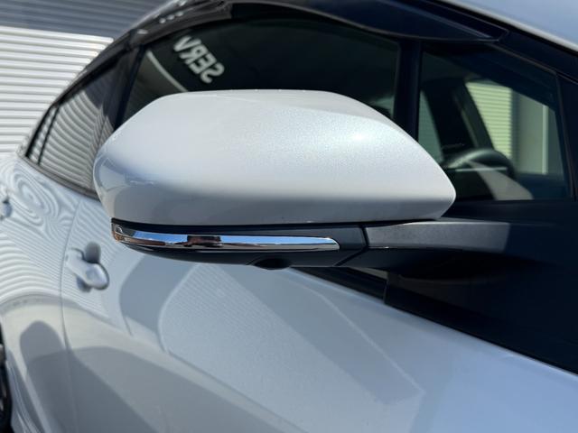 プリウス Ａツーリングセレクション・ブラックエディション　８インチディスプレイオーディオ　モデリスタエアロ　デジタルミラー　ＴＶ視聴　パノラミックビューモニター　シートヒーター　ＡＣ１００Ｖ　純正１７インチアルミホイール　レーダー　ＥＴＣ２．０　ドラレコ前後（24枚目）