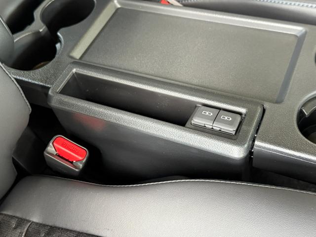 ヴォクシー ハイブリッドS-Z 快適利便パッケージ デジタルインナーミラー ヘッドアップディスプレイ チームメイト 10.5ディスプレイオーディオ パノラマビュー 13.2フリップダウンモニター(47枚目)