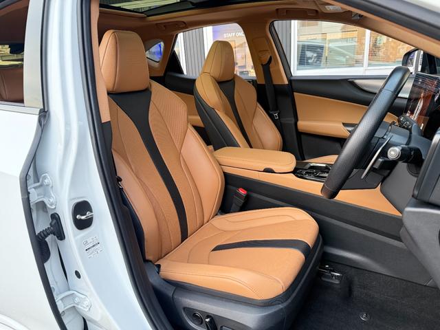 NX NX350h Fスポーツ デジタルインナーミラー ドラレコ前後 ルーフレール TRDエアロ パノラマルーフ オレンジキャリパー 寒冷地仕様(44枚目)