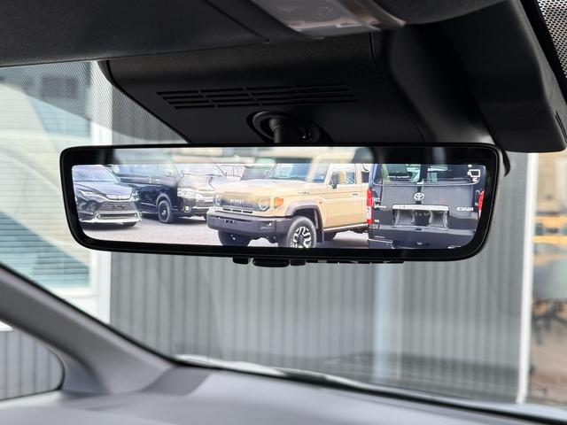 アルファードハイブリッド Z サンルーフ チームメイト 13.2型後席モニター ステップ HUD デジタルミラー 14型ディスプレイオーディオ パノラミックビュー ブラインドスポット ETC2.0 シートクーラー シートヒーター(3枚目)