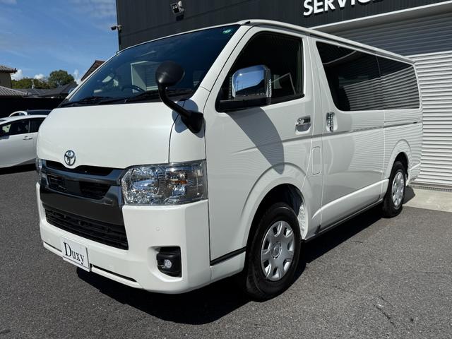 ハイエースバン 7インチナビ デジタルミラー 両側PWスライド パノラミックビュー 4WD バックカメラ TV ステアリングスイッチ 純正タイヤ プッシュスタート オートハイビーム スペアタイヤ 電動格納ミラー(16枚目)