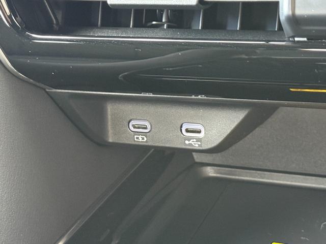 アルファードハイブリッド エグゼクティブラウンジ モデリスタエアロ グリルカバー ツインムーンルーフ デジタルインナーミラー ヘッドアップディスプレイ 13.2インチフリップダウンモニター 電動リアゲート ブラインドスポットモニター(70枚目)