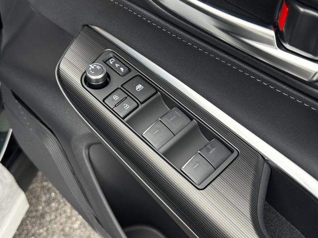 ハリアーハイブリッド Z レザーパッケージ・ナイトシェード パノラマルーフ リアフォグランプ AC100V 本革 JBLサウンド ナビ パノラミックビュー デジタルミラー ブラインドスポット シートヒーターシートクーラー パワーシート ETC2.0(40枚目)