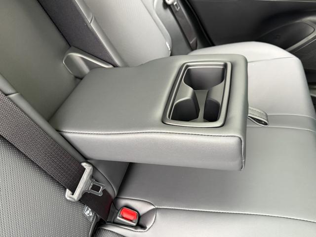 ハリアーハイブリッド Z レザーパッケージ・ナイトシェード パノラマルーフ リアフォグランプ AC100V 本革 JBLサウンド ナビ パノラミックビュー デジタルミラー ブラインドスポット シートヒーターシートクーラー パワーシート ETC2.0(51枚目)