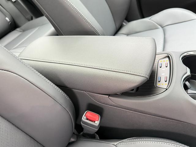 ハリアーハイブリッド Z レザーパッケージ・ナイトシェード パノラマルーフ リアフォグランプ AC100V 本革 JBLサウンド ナビ パノラミックビュー デジタルミラー ブラインドスポット シートヒーターシートクーラー パワーシート ETC2.0(58枚目)