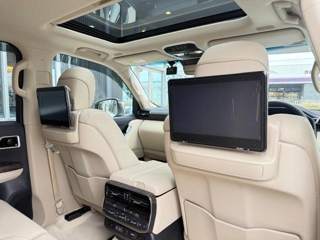 ランドクルーザー ＺＸ　ＪＢＬサウンド　リヤエンターシステム　クールボックス　空気圧センサー　リヤデフロック　ルーフレール　サンルーフ　寒冷地仕様　シートヒーター　シートクーラー　ヘッドアップディスプレイ　ドラレコ（7枚目）