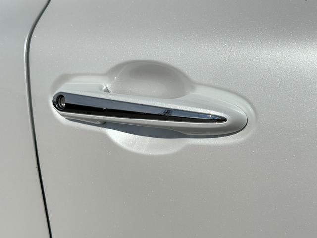 ランドクルーザー ＺＸ　ＪＢＬサウンド　リヤエンターシステム　クールボックス　空気圧センサー　リヤデフロック　ルーフレール　サンルーフ　寒冷地仕様　シートヒーター　シートクーラー　ヘッドアップディスプレイ　ドラレコ（29枚目）