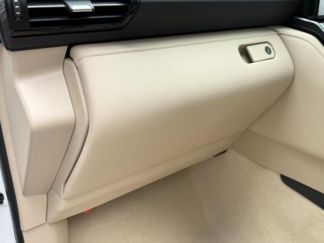 ランドクルーザー ＺＸ　ＪＢＬサウンド　リヤエンターシステム　クールボックス　空気圧センサー　リヤデフロック　ルーフレール　サンルーフ　寒冷地仕様　シートヒーター　シートクーラー　ヘッドアップディスプレイ　ドラレコ（49枚目）