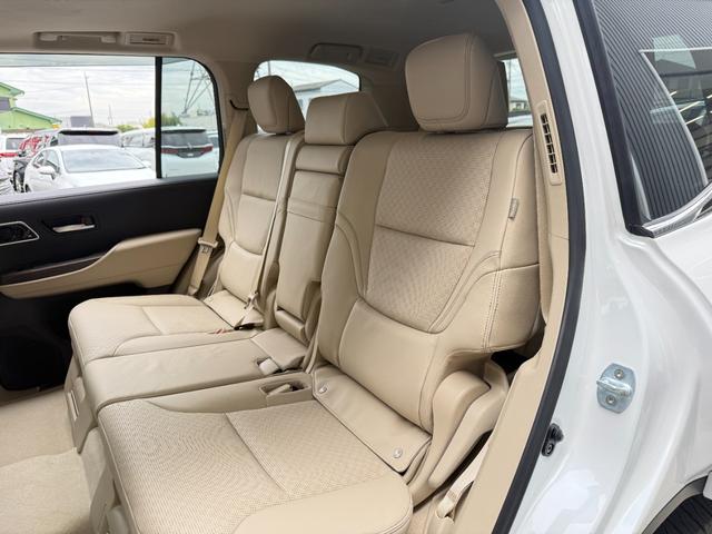 ランドクルーザー ＺＸ　ＪＢＬサウンド　リヤエンターシステム　クールボックス　空気圧センサー　リヤデフロック　ルーフレール　サンルーフ　寒冷地仕様　シートヒーター　シートクーラー　ヘッドアップディスプレイ　ドラレコ（50枚目）