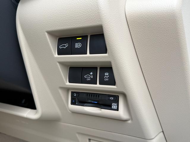 ランドクルーザー ＺＸ　ＪＢＬサウンド　リヤエンターシステム　クールボックス　空気圧センサー　リヤデフロック　ルーフレール　サンルーフ　寒冷地仕様　シートヒーター　シートクーラー　ヘッドアップディスプレイ　ドラレコ（62枚目）