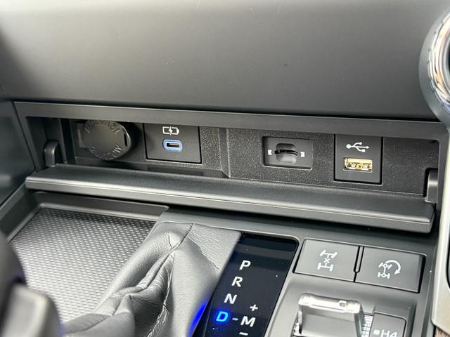 ランドクルーザー ＺＸ　ＪＢＬサウンド　リヤエンターシステム　クールボックス　空気圧センサー　リヤデフロック　ルーフレール　サンルーフ　寒冷地仕様　シートヒーター　シートクーラー　ヘッドアップディスプレイ　ドラレコ（65枚目）