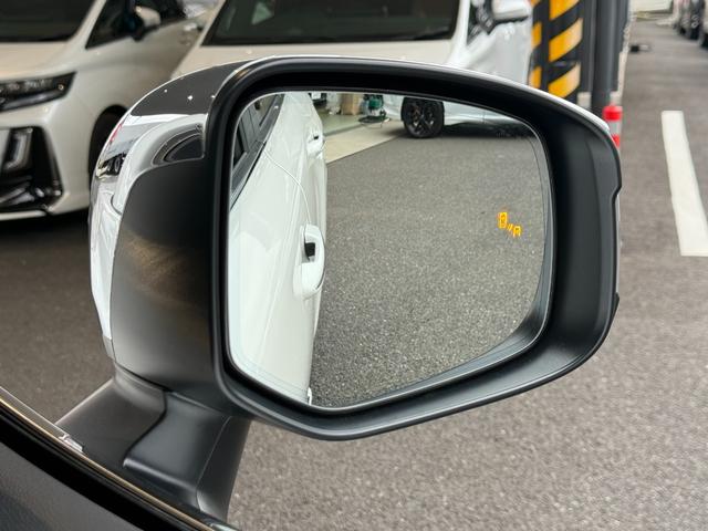 ランドクルーザー ＺＸ　ＪＢＬサウンド　リヤエンターシステム　クールボックス　空気圧センサー　リヤデフロック　ルーフレール　サンルーフ　寒冷地仕様　シートヒーター　シートクーラー　ヘッドアップディスプレイ　ドラレコ（72枚目）