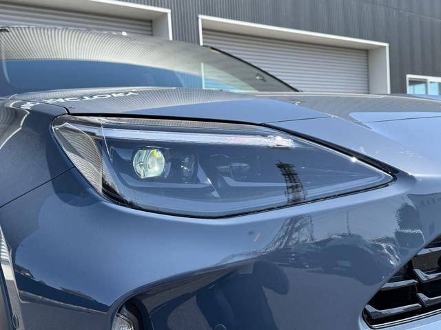 ヤリスクロス ハイブリッドZ ウルバーノ 2トーンカラー ブラインドスポットモニター パノラミックビューカメラ ビルトインETC AC100Vコンセント パワーバックドア パワーシート ステアリングヒーター オートハイビームシステム(16枚目)