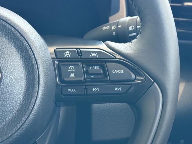 ヤリスクロス ハイブリッドZ ウルバーノ 2トーンカラー ブラインドスポットモニター パノラミックビューカメラ ビルトインETC AC100Vコンセント パワーバックドア パワーシート ステアリングヒーター オートハイビームシステム(54枚目)