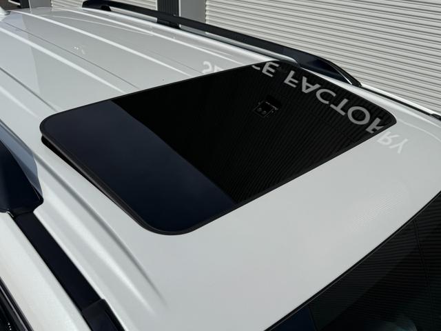 ランドクルーザー ＺＸ　ＪＢＬサウンド　リヤエンターシステム　クールボックス　空気圧センサー　リヤデフロック　ルーフレール　サンルーフ　寒冷地仕様　シートヒーター　シートクーラー　ヘッドアップディスプレイ　ドラレコ（3枚目）