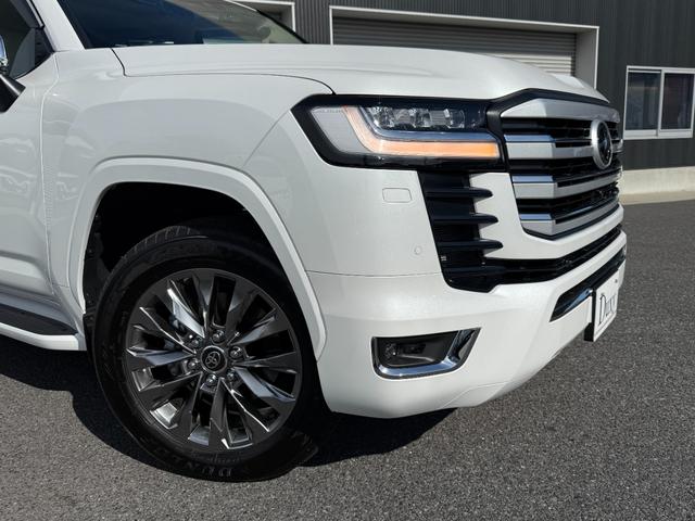 ランドクルーザー ＺＸ　ＪＢＬサウンド　リヤエンターシステム　クールボックス　空気圧センサー　リヤデフロック　ルーフレール　サンルーフ　寒冷地仕様　シートヒーター　シートクーラー　ヘッドアップディスプレイ　ドラレコ（18枚目）