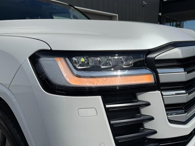 ランドクルーザー ＺＸ　ＪＢＬサウンド　リヤエンターシステム　クールボックス　空気圧センサー　リヤデフロック　ルーフレール　サンルーフ　寒冷地仕様　シートヒーター　シートクーラー　ヘッドアップディスプレイ　ドラレコ（25枚目）