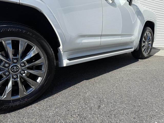 ランドクルーザー ＺＸ　ＪＢＬサウンド　リヤエンターシステム　クールボックス　空気圧センサー　リヤデフロック　ルーフレール　サンルーフ　寒冷地仕様　シートヒーター　シートクーラー　ヘッドアップディスプレイ　ドラレコ（31枚目）