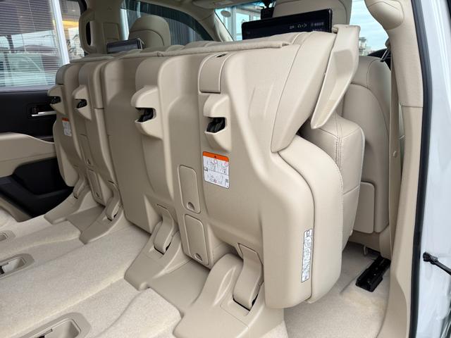 ランドクルーザー ＺＸ　ＪＢＬサウンド　リヤエンターシステム　クールボックス　空気圧センサー　リヤデフロック　ルーフレール　サンルーフ　寒冷地仕様　シートヒーター　シートクーラー　ヘッドアップディスプレイ　ドラレコ（53枚目）