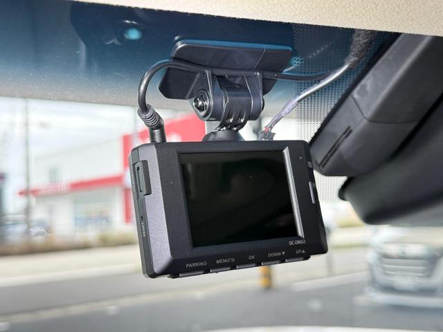 ランドクルーザー ＺＸ　ＪＢＬサウンド　リヤエンターシステム　クールボックス　空気圧センサー　リヤデフロック　ルーフレール　サンルーフ　寒冷地仕様　シートヒーター　シートクーラー　ヘッドアップディスプレイ　ドラレコ（73枚目）