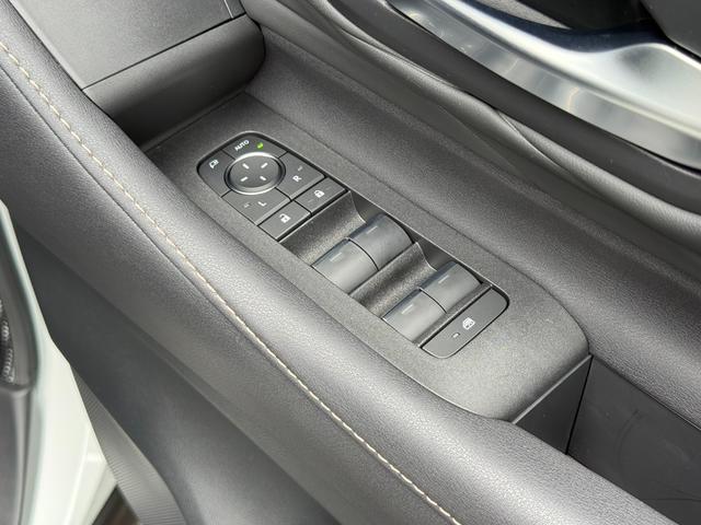 アルファードハイブリッド Ｚ　モデリスタエアロ　グリルカバー　ツインムーンルーフ　デジタルインナーミラー　チームメイト　ドラレコ前後　１３．２インチフリップダウンモニター　ヘッドアップディスプレイ（43枚目）