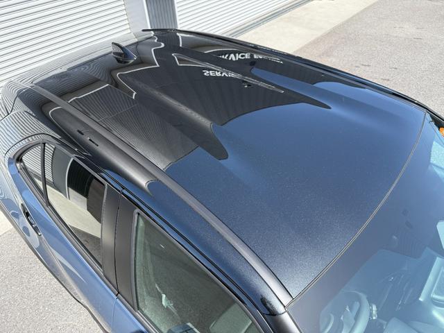 ヤリスクロス ハイブリッドＺ　ウルバーノ　２トーンカラー　ブラインドスポットモニター　パノラミックビューカメラ　ビルトインＥＴＣ　ＡＣ１００Ｖコンセント　パワーバックドア　パワーシート　ステアリングヒーター　オートハイビームシステム（5枚目）