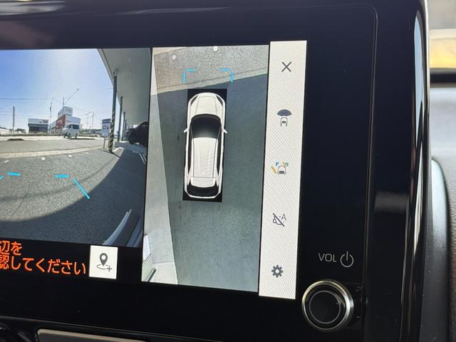 ヤリスクロス ハイブリッドＺ　ウルバーノ　２トーンカラー　ブラインドスポットモニター　パノラミックビューカメラ　ビルトインＥＴＣ　ＡＣ１００Ｖコンセント　パワーバックドア　パワーシート　ステアリングヒーター　オートハイビームシステム（7枚目）