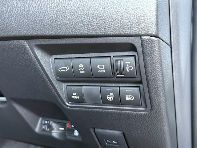 ヤリスクロス ハイブリッドＺ　ウルバーノ　２トーンカラー　ブラインドスポットモニター　パノラミックビューカメラ　ビルトインＥＴＣ　ＡＣ１００Ｖコンセント　パワーバックドア　パワーシート　ステアリングヒーター　オートハイビームシステム（64枚目）