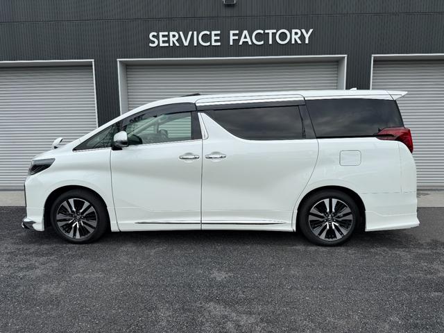 アルファード ２．５Ｓ　Ｃパッケージ　ツインムーンルーフ　アルパインナビ　モデリスタエアロ　デジタルミラー　ブラインドスポットモニター　後席モニター　ＥＴＣ　純正１８ＡＷ　パワーバックドア　パワースライド　シートヒーター＆シートクーラー（9枚目）