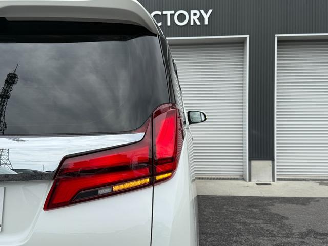 アルファード ２．５Ｓ　Ｃパッケージ　ツインムーンルーフ　アルパインナビ　モデリスタエアロ　デジタルミラー　ブラインドスポットモニター　後席モニター　ＥＴＣ　純正１８ＡＷ　パワーバックドア　パワースライド　シートヒーター＆シートクーラー（27枚目）