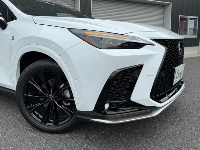 ＮＸ ＮＸ３５０ｈ　Ｆスポーツ　パノラマルーフ　３眼ＬＥＤヘッド　Ｄミラー　後席シートヒーター　１４型ディスプレイオーディオ　パノラミックビュー　ブラインドスポット　純正２０ＡＷ　ＨＵＤ　シートヒーター　シートクーラー　ＥＴＣ２．０（17枚目）