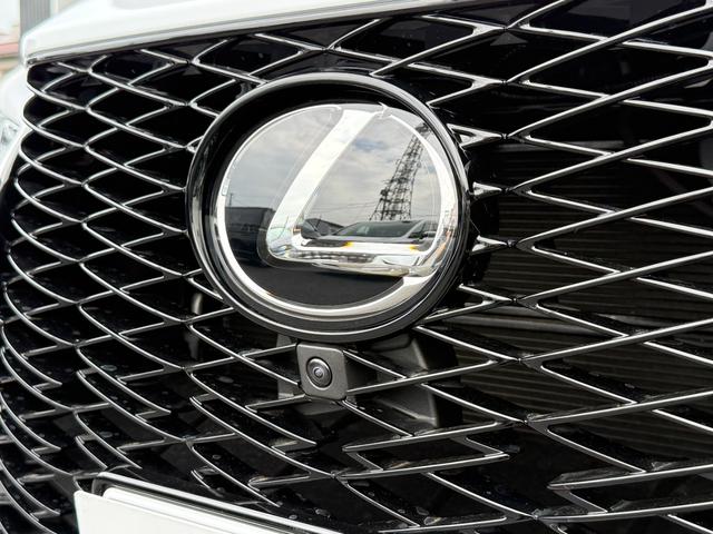 ＮＸ ＮＸ３５０ｈ　Ｆスポーツ　パノラマルーフ　３眼ＬＥＤヘッド　Ｄミラー　後席シートヒーター　１４型ディスプレイオーディオ　パノラミックビュー　ブラインドスポット　純正２０ＡＷ　ＨＵＤ　シートヒーター　シートクーラー　ＥＴＣ２．０（22枚目）