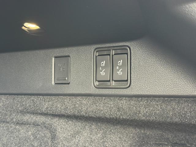 ＮＸ ＮＸ３５０ｈ　Ｆスポーツ　パノラマルーフ　３眼ＬＥＤヘッド　Ｄミラー　後席シートヒーター　１４型ディスプレイオーディオ　パノラミックビュー　ブラインドスポット　純正２０ＡＷ　ＨＵＤ　シートヒーター　シートクーラー　ＥＴＣ２．０（39枚目）