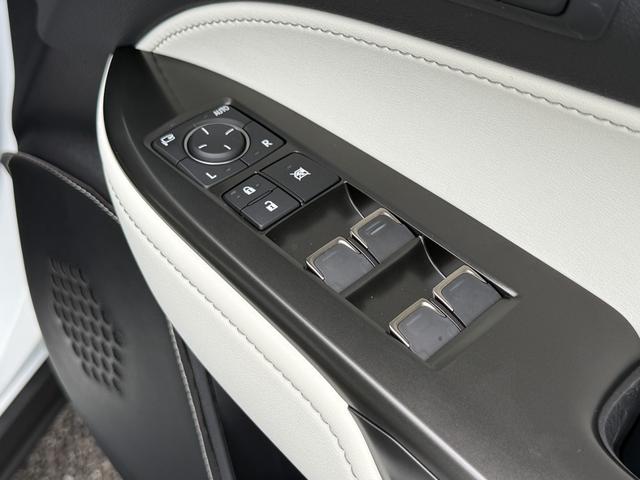 ＮＸ ＮＸ３５０ｈ　Ｆスポーツ　パノラマルーフ　３眼ＬＥＤヘッド　Ｄミラー　後席シートヒーター　１４型ディスプレイオーディオ　パノラミックビュー　ブラインドスポット　純正２０ＡＷ　ＨＵＤ　シートヒーター　シートクーラー　ＥＴＣ２．０（42枚目）