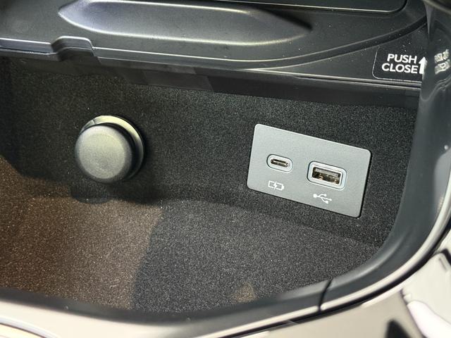 ＮＸ ＮＸ３５０ｈ　Ｆスポーツ　パノラマルーフ　３眼ＬＥＤヘッド　Ｄミラー　後席シートヒーター　１４型ディスプレイオーディオ　パノラミックビュー　ブラインドスポット　純正２０ＡＷ　ＨＵＤ　シートヒーター　シートクーラー　ＥＴＣ２．０（66枚目）