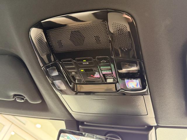 ＮＸ ＮＸ３５０ｈ　Ｆスポーツ　パノラマルーフ　３眼ＬＥＤヘッド　Ｄミラー　後席シートヒーター　１４型ディスプレイオーディオ　パノラミックビュー　ブラインドスポット　純正２０ＡＷ　ＨＵＤ　シートヒーター　シートクーラー　ＥＴＣ２．０（71枚目）