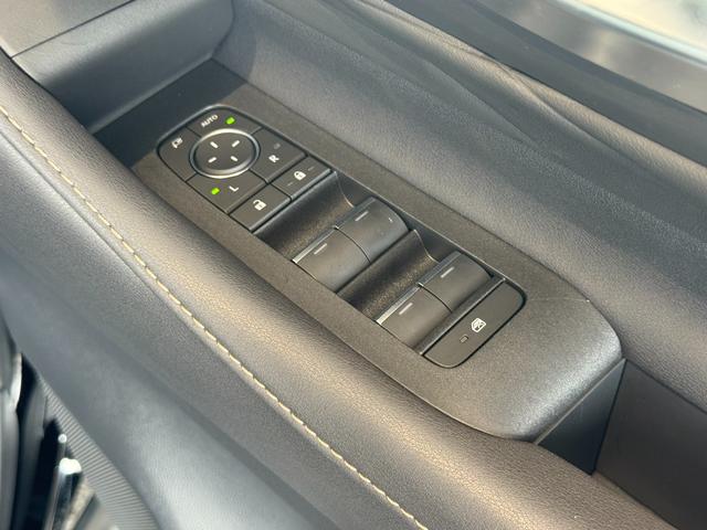 アルファードハイブリッド Ｚ　サンルーフ　モデリスタ　ステップ　チームメイト　デジタルミラー　ＨＵＤ　パノラミックビュー　ブラインドスポット　１８ＡＷ　パワーバックドア　シートヒーター＆シートクーラー　ＡＣ１００Ｖ　ＥＴＣ２．０（40枚目）