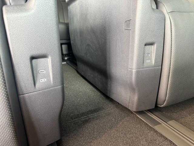 アルファードハイブリッド Ｚ　サンルーフ　モデリスタ　ステップ　チームメイト　デジタルミラー　ＨＵＤ　パノラミックビュー　ブラインドスポット　１８ＡＷ　パワーバックドア　シートヒーター＆シートクーラー　ＡＣ１００Ｖ　ＥＴＣ２．０（52枚目）