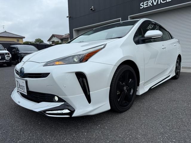 プリウス Ｓツーリングセレクション・ブラックエディション　８インチディスプレイオーディオ　モデリスタエアロ　ＴＶ視聴　パノラミックビューモニター　シートヒーター　ＡＣ１００Ｖ　純正１７インチアルミホイール　クルーズコントロール　ＥＴＣ２．０　ドラレコ」前後（12枚目）