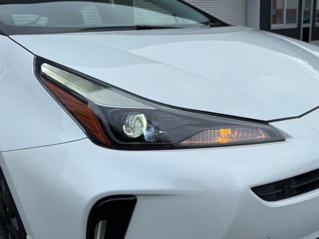 プリウス Ｓツーリングセレクション・ブラックエディション　８インチディスプレイオーディオ　モデリスタエアロ　ＴＶ視聴　パノラミックビューモニター　シートヒーター　ＡＣ１００Ｖ　純正１７インチアルミホイール　クルーズコントロール　ＥＴＣ２．０　ドラレコ」前後（18枚目）