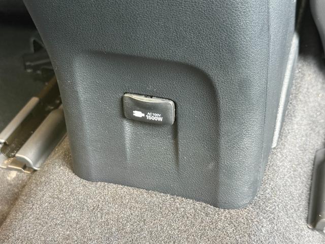 プリウス Ｓツーリングセレクション・ブラックエディション　８インチディスプレイオーディオ　モデリスタエアロ　ＴＶ視聴　パノラミックビューモニター　シートヒーター　ＡＣ１００Ｖ　純正１７インチアルミホイール　クルーズコントロール　ＥＴＣ２．０　ドラレコ」前後（46枚目）