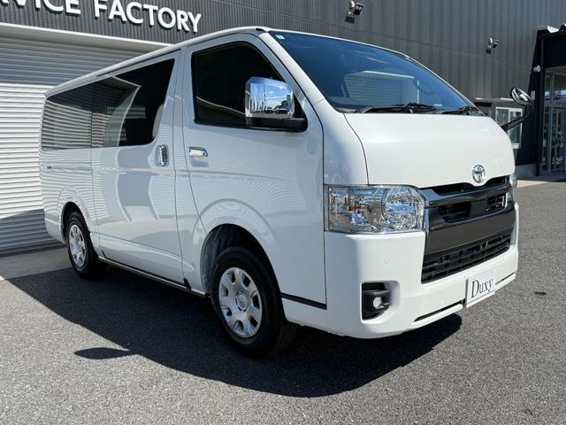 ハイエースバン 　７インチナビ　デジタルミラー　両側ＰＷスライド　パノラミックビュー　４ＷＤ　バックカメラ　ＴＶ　ステアリングスイッチ　純正タイヤ　プッシュスタート　オートハイビーム　スペアタイヤ　電動格納ミラー（15枚目）