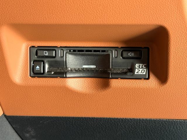 ヴェルファイアハイブリッド Ｚ　プレミア　ＧＲエアロユニバーサルステップ　独立ツインムーンルーフ　１３．２フリップダウンモニター　パノラミックビュー　デジタルミラー　ブラインドスポットモニター　ドラレコ前後　ＨＵＤ（59枚目）