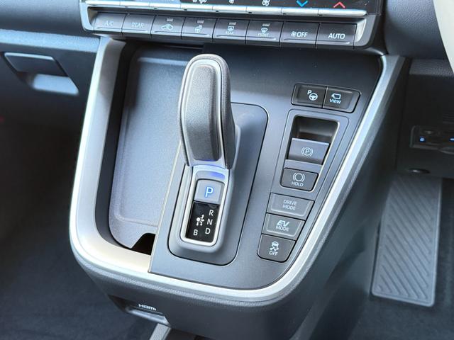 ヴォクシー ハイブリッドＳ－Ｚ　１０．５インチＤＡ　１３．２型後席モニター　快適利便ＰＫＧ　デジタルミラー　アドバンスドライブ　ヘッドアップディスプレイ　トヨタチームメイト　３眼ＬＥＤヘッドライト　ブラインドスポットモニター（56枚目）