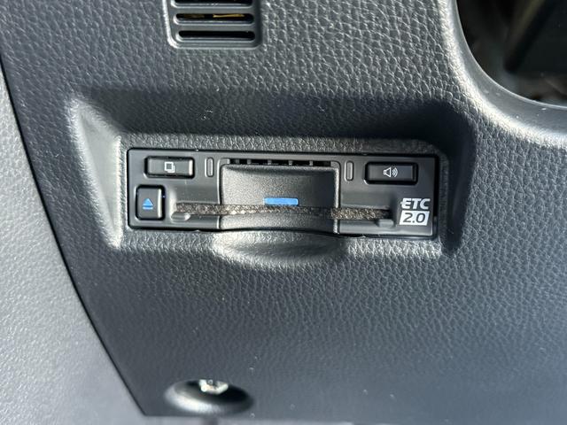 ヴォクシー ハイブリッドＳ－Ｚ　１０．５インチＤＡ　１３．２型後席モニター　快適利便ＰＫＧ　デジタルミラー　アドバンスドライブ　ヘッドアップディスプレイ　トヨタチームメイト　３眼ＬＥＤヘッドライト　ブラインドスポットモニター（60枚目）