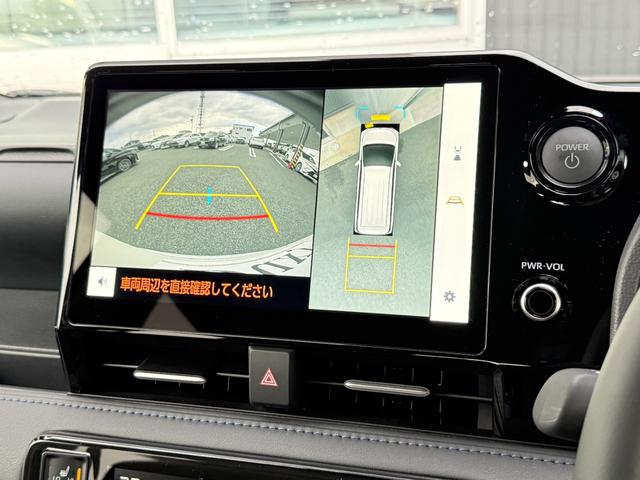 ヴォクシー ハイブリッドＳ－Ｚ　１０．５インチＤＡ　１３．２フリップダウンモニター　快適利便ＰＫＧ　３眼ＬＥＤヘッドライト　チームメイト　デジタルミラー　　パノラミックビュー　オットマン　シートヒーター　　ドラレコ　純正１７ＡＷ（5枚目）