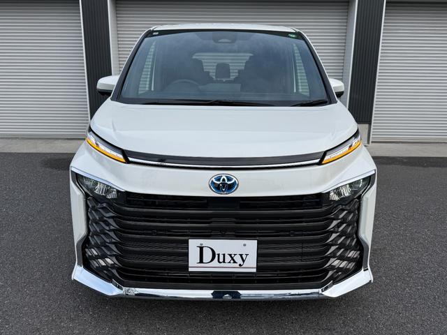 ヴォクシー ハイブリッドＳ－Ｚ　１０．５インチＤＡ　１３．２フリップダウンモニター　快適利便ＰＫＧ　３眼ＬＥＤヘッドライト　チームメイト　デジタルミラー　　パノラミックビュー　オットマン　シートヒーター　　ドラレコ　純正１７ＡＷ（9枚目）